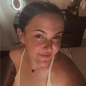 Meet your Posher, Jaymee